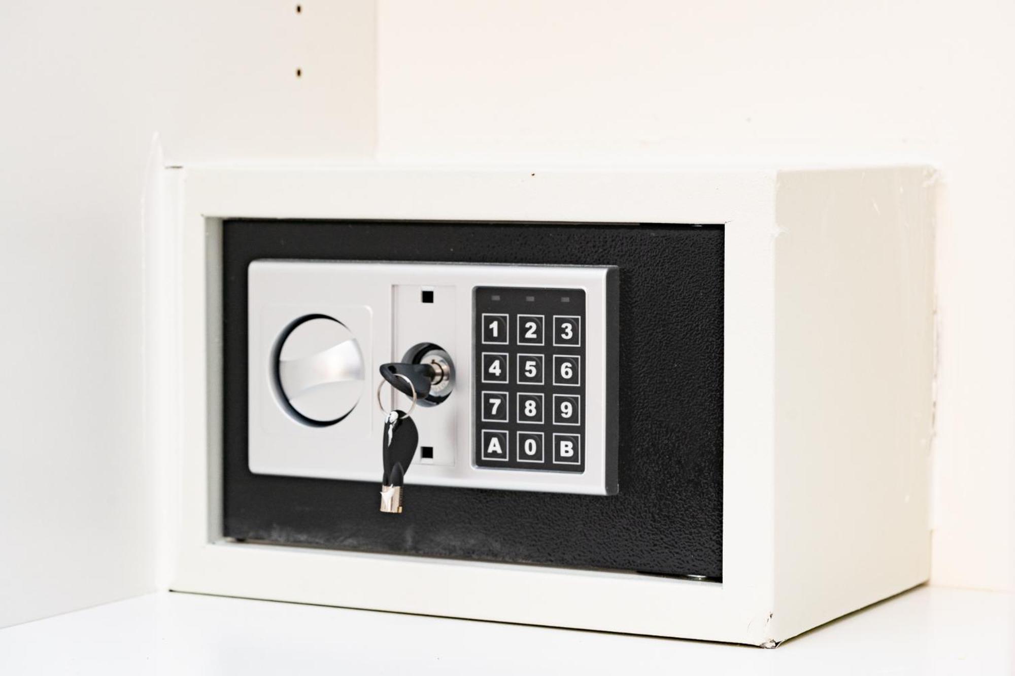 Home Smart Rent Appartamento Nei Pressi Di Via Toledo 2 Camere Da Letto نابولي المظهر الخارجي الصورة
